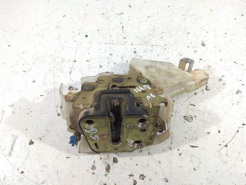 Used Front left lock NISSAN X-TRAIL I (T30) 2.2 DCi FWD (114 hp) 8809775
