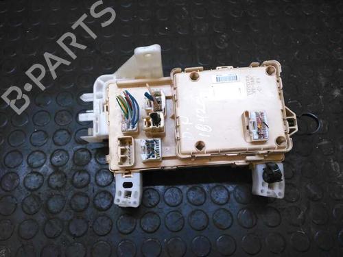 Used Fuse box TOYOTA COROLLA Verso (_E12_) 2.0 D-4D (CDE120_) (116 hp) 5306850