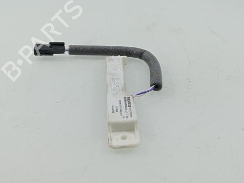 Antenne/Base RENAULT CAPTUR II (HF_) | BP31353846C140