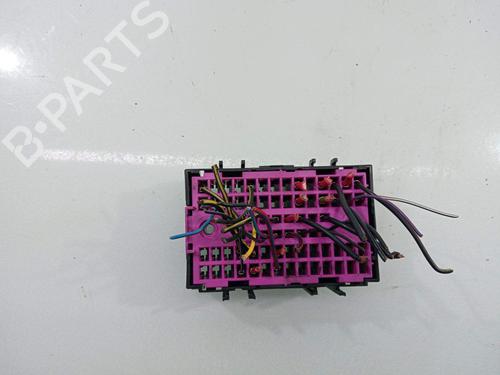 Fuse box VW TRANSPORTER T5 Van (7HA, 7HH, 7EA, 7EH) 1.9 TDI | BP40150600E1 - Image 2