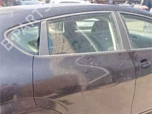 right-rear-door-seat-leon-1p1-2005-2006-2007-2008-2009-2010-2011-2012-2013-38522483 main image