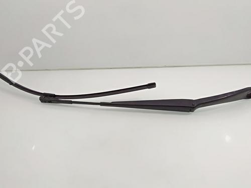 Ruitenwisserarm voor MERCEDES-BENZ GLA-CLASS (X156) GLA 200 CDI / d (156.908) (136 hp) 21808184
