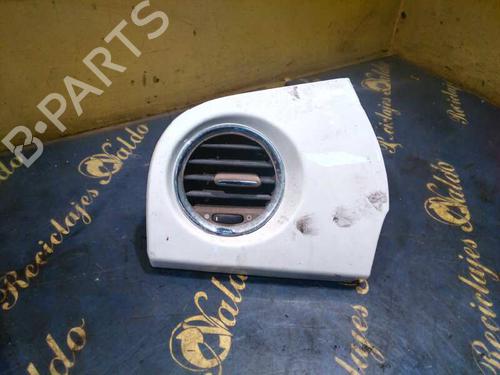 Glove box FIAT 500L (351_, 352_) 1.3 D Multijet (199LXY1A, 199LXY11) (84 hp) 9243078