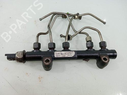 Used Injection rail Injection rail PEUGEOT 3008 I MPV (0U_) 1.6 VTi (120 hp) 28544442 28544442