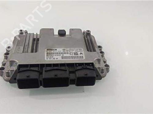 Used Engine control unit (ECU) Engine control unit (ECU) 18469627 18469627