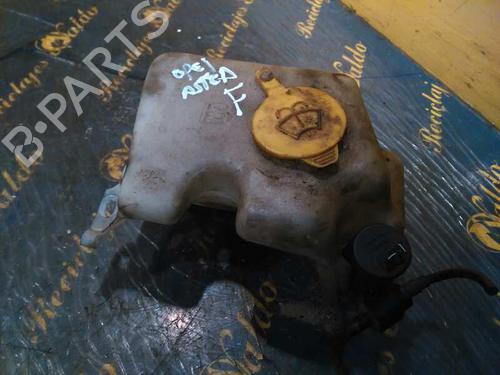 Used Windscreen washer tank OPEL ASTRA F Saloon (T92) [1991-2001]  7431841