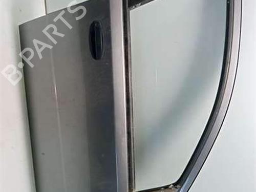 Used Right front door Right front door 38522104 38522104