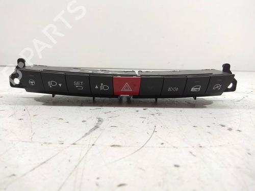 Used Warning switch FIAT 500L (351_, 352_) 1.4 (199LYB1B) (95 hp) 8424495