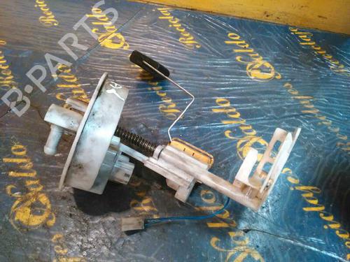 Used Fuel pump MERCEDES-BENZ C-CLASS (W203) C 220 CDI (203.006, 203.008) (143 hp) 5306507