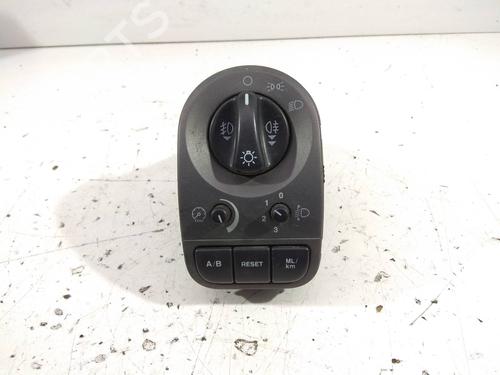 Forlygtekontakt JAGUAR X-TYPE I (X400) 2.0 D (130 hp) 8757586