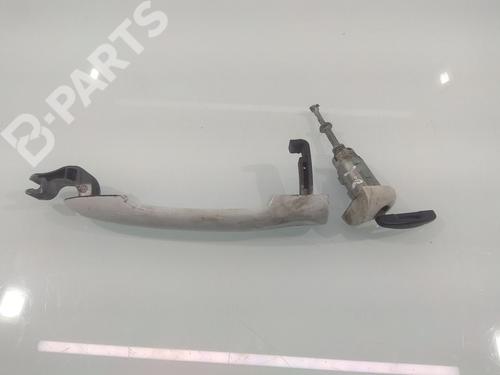 Used Front left exterior door handle Front left exterior door handle RENAULT MEGANE III Hatchback (BZ0/1_, B3_) 1.5 dCi (106 hp) 9965216 9965216
