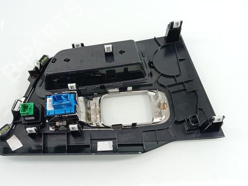 Hand brake PEUGEOT 3008 II SUV (MC_, MR_, MJ_, M4_) 1.5 BlueHDi 130 | BP24635610I18 
