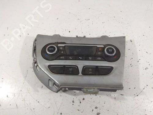 Used Climate control FORD FOCUS III 1.6 TDCi (95 hp) 8612215