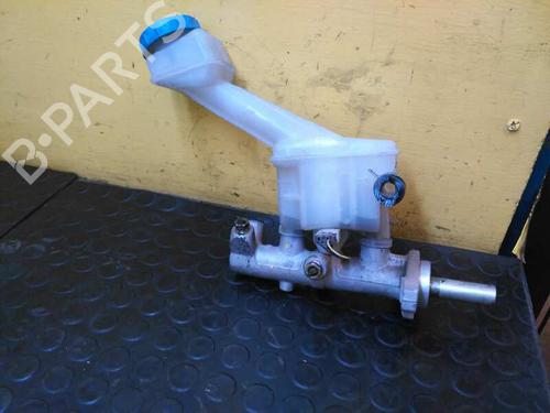 Used Brake master cylinder NISSAN PRIMERA (P12) 1.6 (109 hp) 5302571