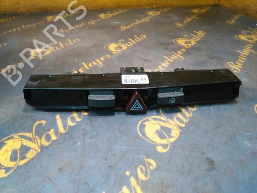 Used Warning switch OPEL ASTRA H (A04) [2004-2014]  6031750