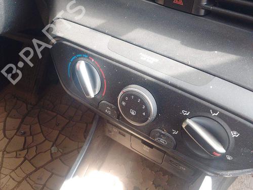Used Climate control Climate control 38594104 38594104