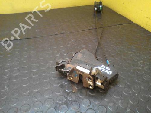 Used Front right lock TOYOTA AVENSIS (_T25_) [2003-2008]  5302530