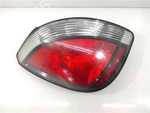 Used Left taillight Left taillight 10631863 10631863