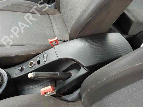 cupobject-holder-seat-toledo-iii-5p2-2004-2005-2006-2007-2008-2009-38519305 main image