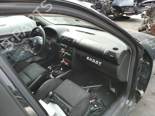 Right taillight SEAT LEON (1M1) 1.9 TDI | BP7241167C35