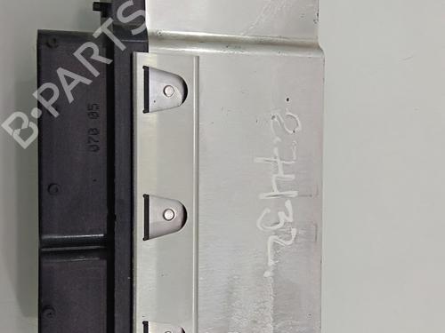 Used Engine control unit (ECU) VW POLO V (6R1, 6C1) 1.0 (75 hp) 19111739
