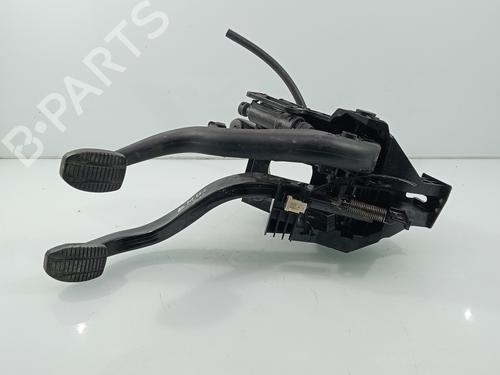 Used Break pedal Break pedal BMW 1 (F40) [2019-2026] 33216205 33216205
