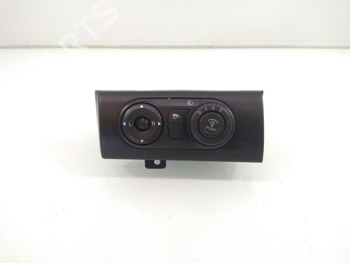 Used Headlight switch CHEVROLET CAPTIVA (C100, C140) [2006-2025]  14607494
