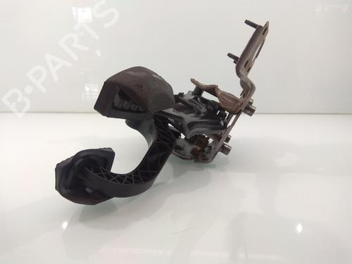 Clutch pedal PEUGEOT 208 I (CA_, CC_)  | BP13528095I13 