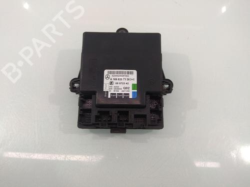 Used Comfort control module MERCEDES-BENZ B-CLASS Sports Tourer (W245) B 180 CDI (245.207) (109 hp) 13530972