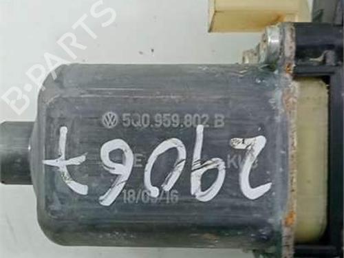 Left front window motor SEAT LEON (5F1) 1.6 TDI | BP38523700E21 - Image 2