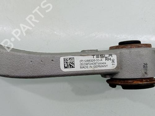 Right front suspension arm TESLA MODEL Y (5YJY) | BP30182836M13