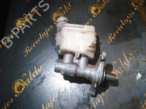 Used Brake master cylinder FIAT 500L (351_, 352_) 1.3 D Multijet (199LXY1A, 199LXY11) (84 hp) 10275179