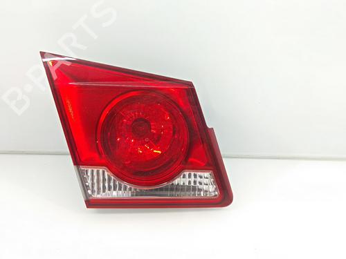 Used Left taillight CHEVROLET CRUZE (J300) [2009-2025]  15070729