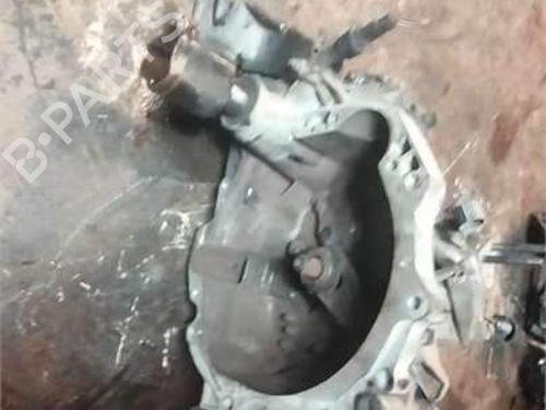 gearbox-mitsubishi-space-star-mpv-dg_a-1998-1999-2000-2001-2002-2003-2004-38522741 main image