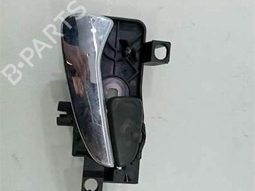 Used Rear right interior door handle Rear right interior door handle 16982614 16982614