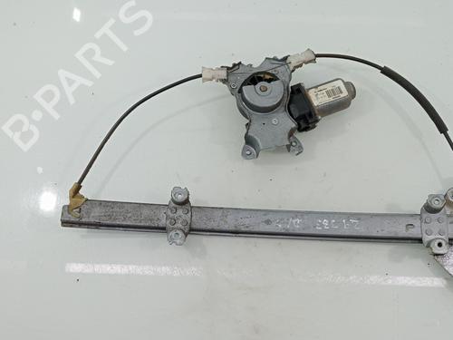 Alzavetro anteriore destra NISSAN ALMERA II (N16) [2000-2026]  31211016