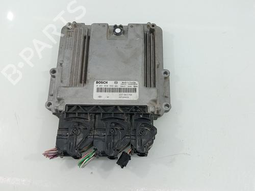 engine-control-unit-ecu-renault-kangoo-kc01_-1997-31888210 main image