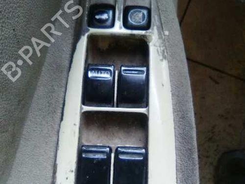 Used Left front window switch NISSAN PRIMERA (P12) [2002-2025]  5291379