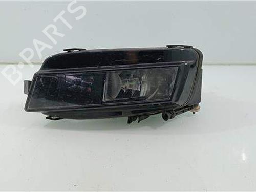 right-front-fog-light-vw-golf-vii-5g1-bq1-be1-be2-2012-2013-2014-2015-2016-2017-2018-2019-2020-2021-30967024 main image