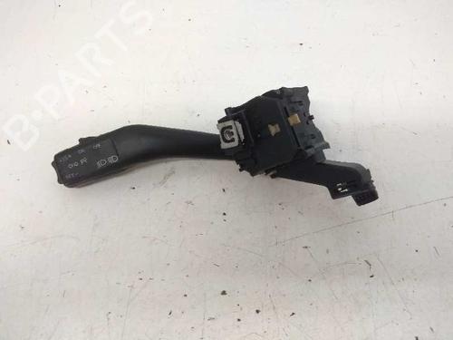 Used Headlight switch SEAT LEON (1P1) [2005-2013]  5303112