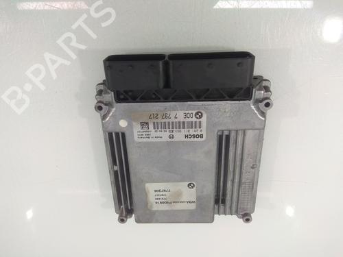 Used Engine control unit (ECU) BMW 1 (E81) 120 d (163 hp) 13529041