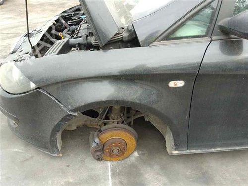 left-front-fenders-seat-toledo-iii-5p2-2004-2005-2006-2007-2008-2009-38519304 main image