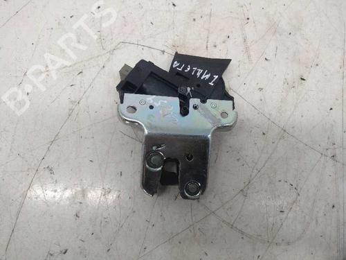 Used Tailgate lock VW PASSAT B6 (3C2) 2.0 TDI (140 hp) 6257112