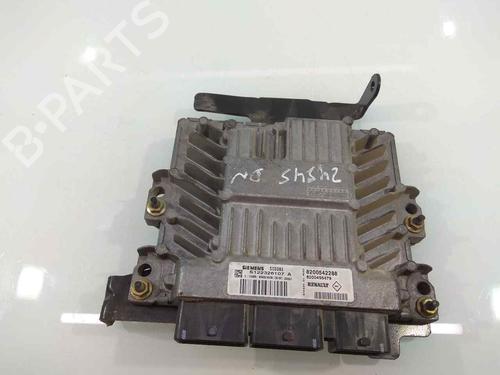 Used Engine control unit (ECU) RENAULT SCÉNIC II (JM0/1_) [2003-2010]  10114757