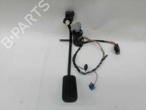 Pédale VW TRANSPORTER T4 Van (70A, 70H, 7DA, 7DH) [1990-2003]  28113820