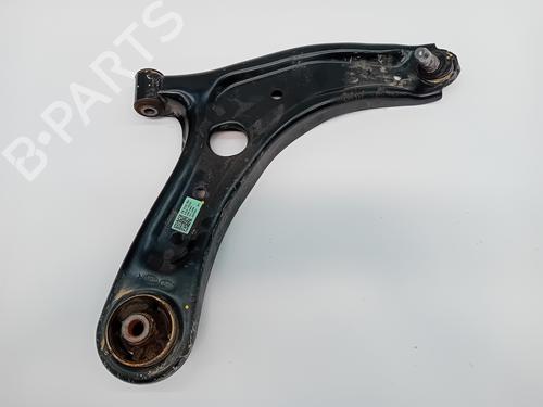Used Right front suspension arm KIA STONIC (YB) [2017-2025]  29720211
