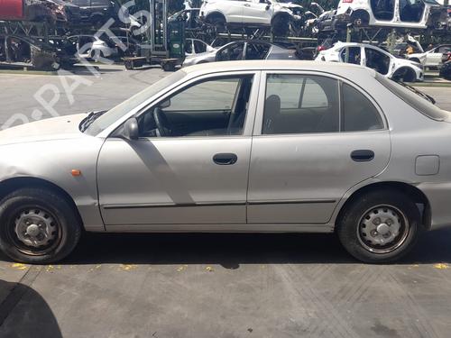 Right front indicator HYUNDAI ACCENT I (X-3) 1.3 i 12V | BP10013787C33