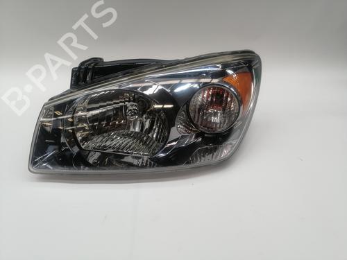 Used Left headlight KIA CERATO I Hatchback (LD) 2.0 CRDi (112 hp) 29375984
