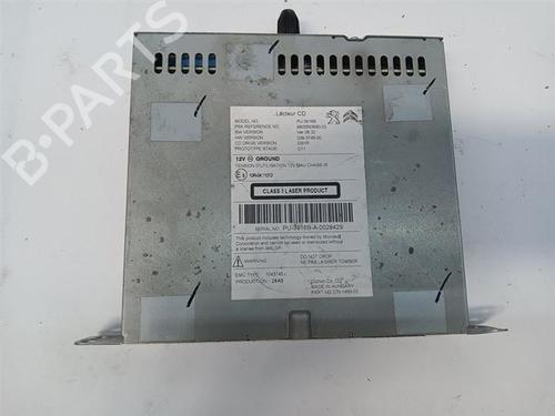 Used Radio Radio 37032395 37032395