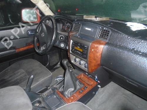 Fuse box NISSAN PATROL GR V Wagon (Y61) 3.0 DTi | BP9706878E1 
